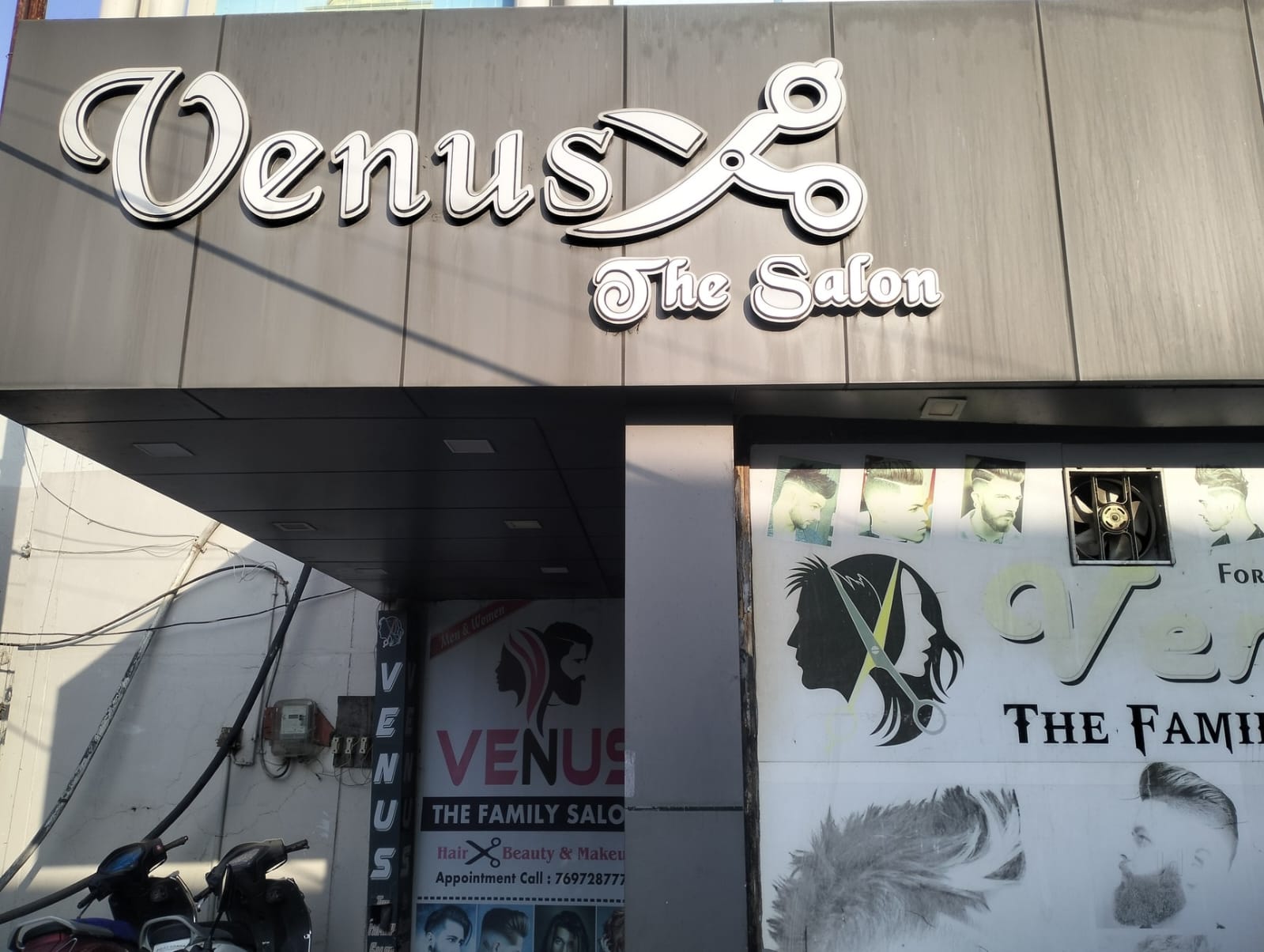 Venus Unisex Salon