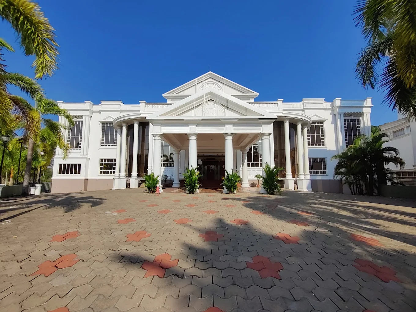 Camelot Convention Centre